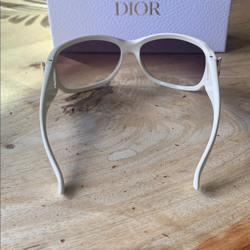 DIOR Cream Sunglasses with Gold Accent - Picture 3 of 13
